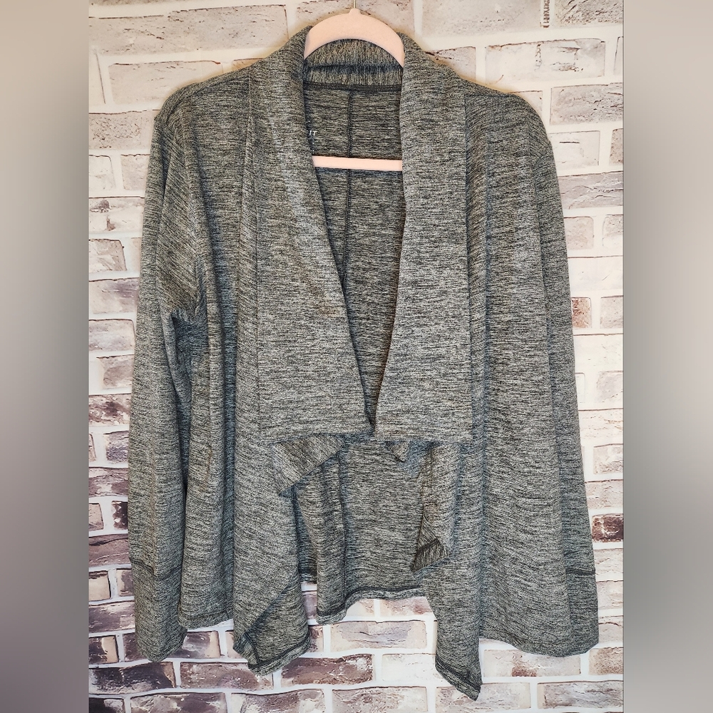 Nike Women's Black/Gray Draped Dri-Fit Yoga Cardigan Size Medium (G2)